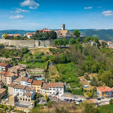 Pietro Montona Villa Motovun