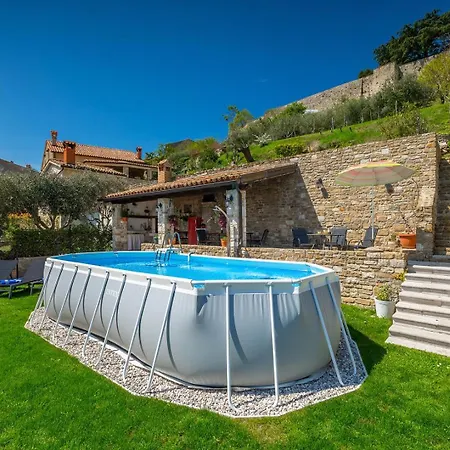 Villa Pietro Montona *