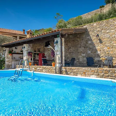 Pietro Montona Villa Motovun